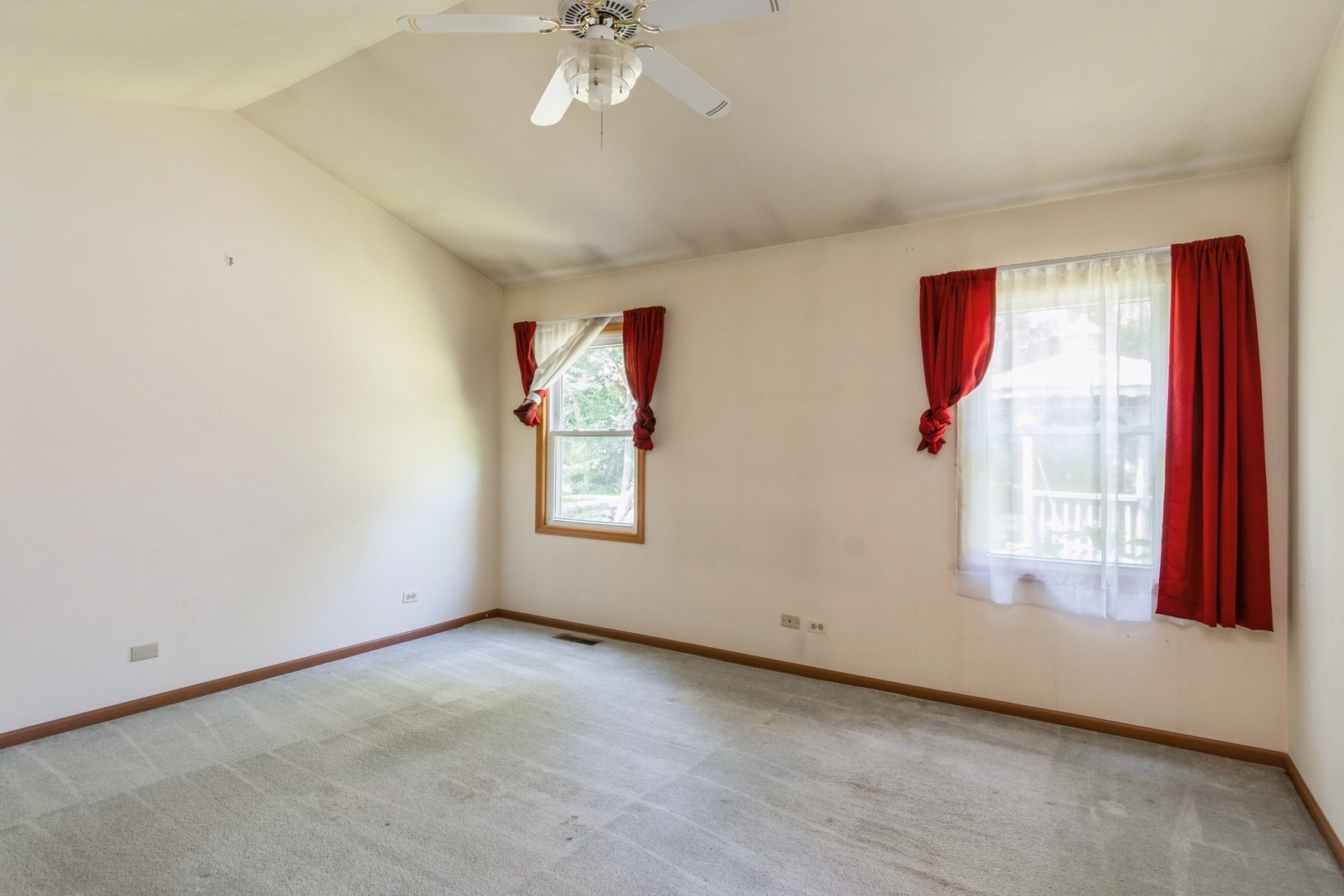 27W120 Walnut Drive, Winfield, IL 60190