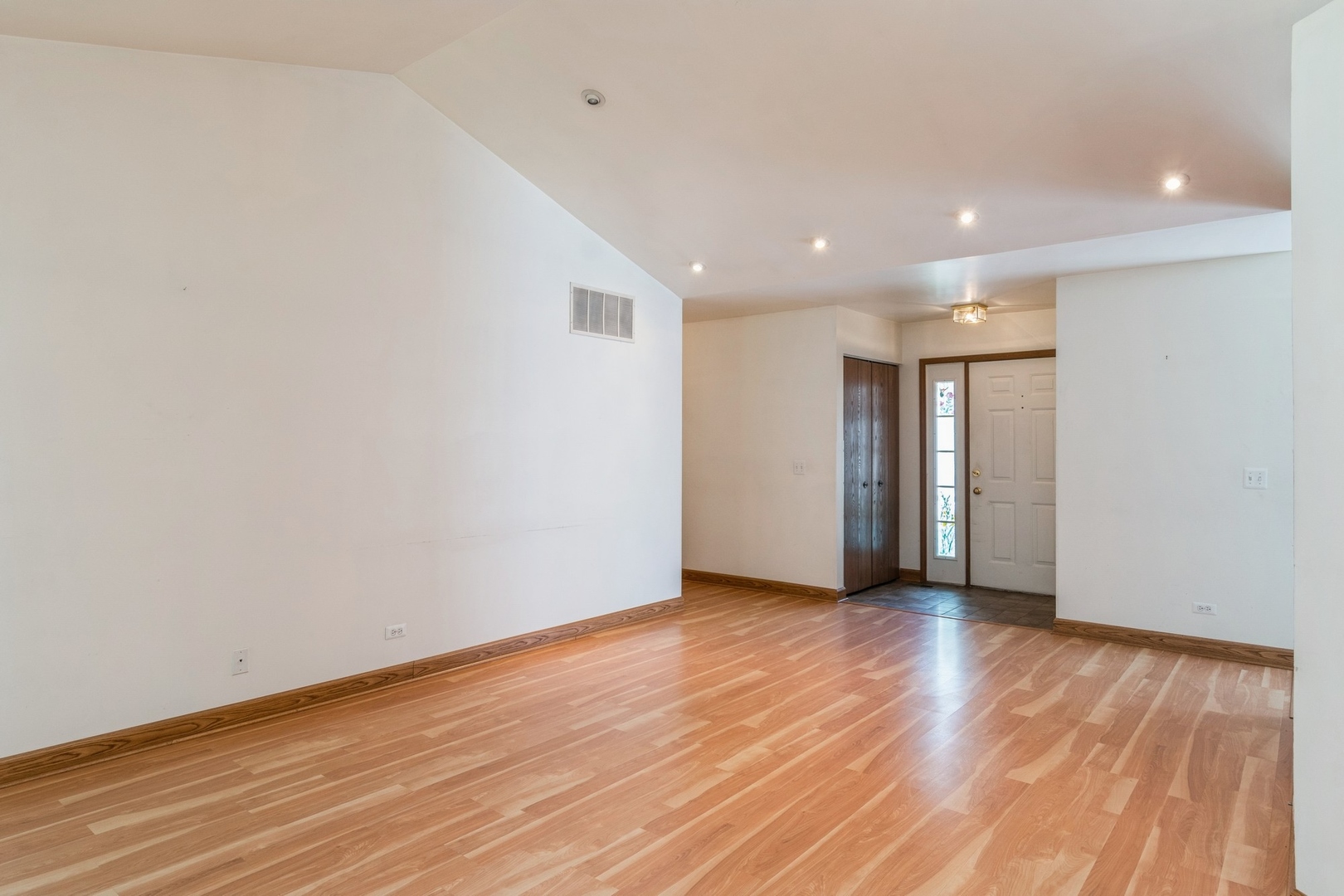 27W120 Walnut Drive, Winfield, IL 60190