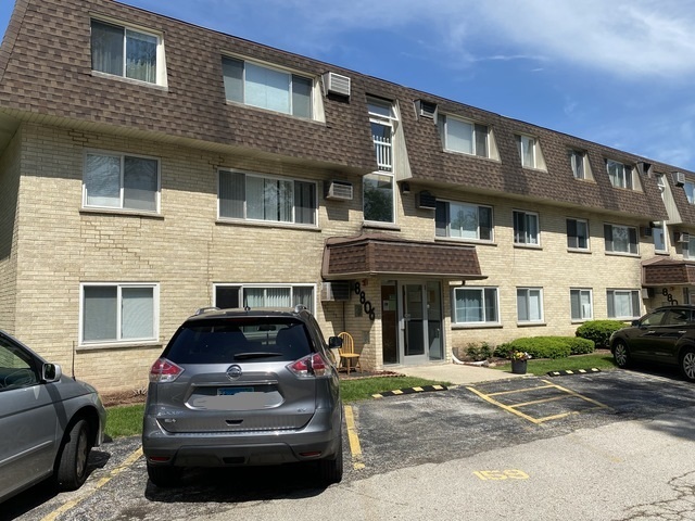 8806 BRIAR Court #3C, Des Plaines, IL 60016
