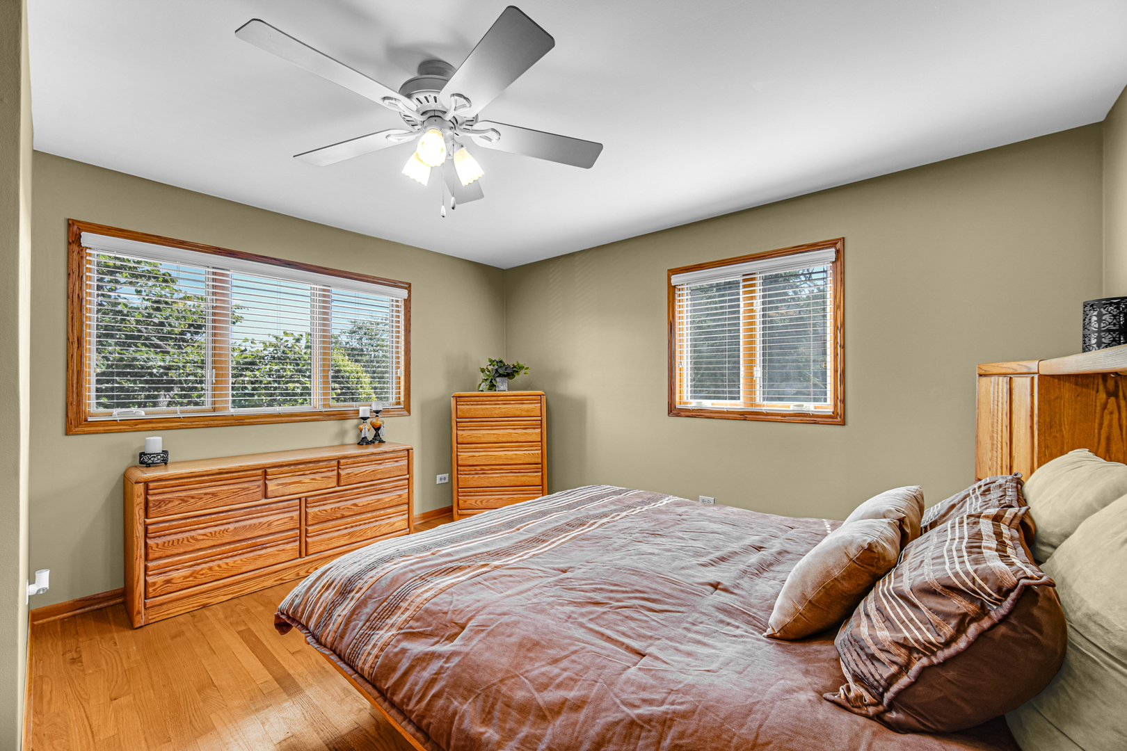 8353 Arrowhead Lane, Orland Park, IL 60462