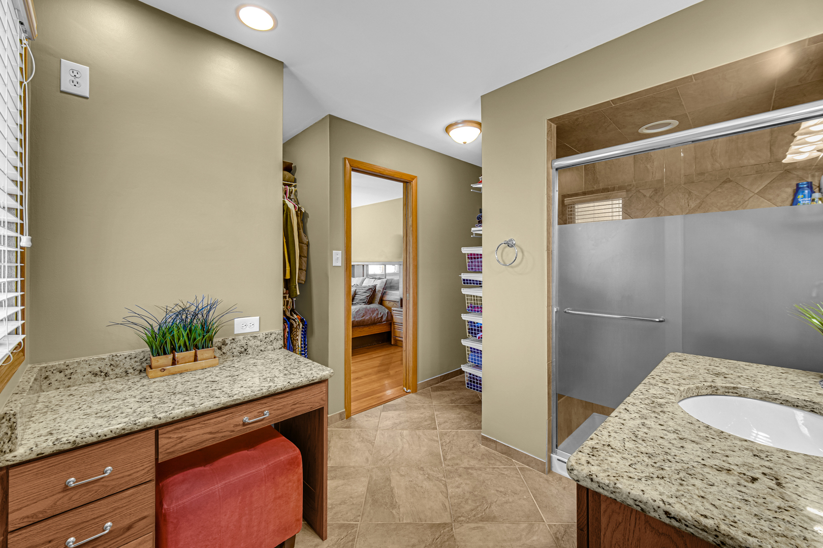 8353 Arrowhead Lane, Orland Park, IL 60462