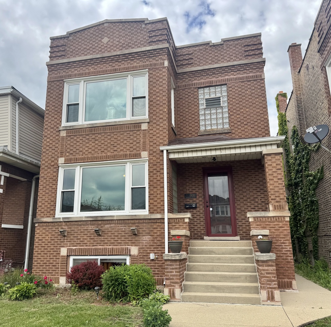 5230 W Henderson Street #1, Chicago, IL 60641