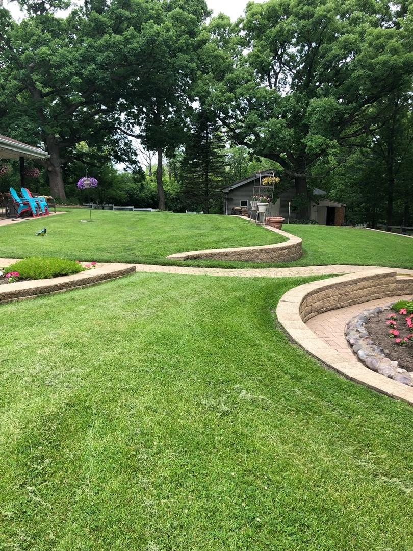 26575 N Fairfield Road, Wauconda, IL 60084