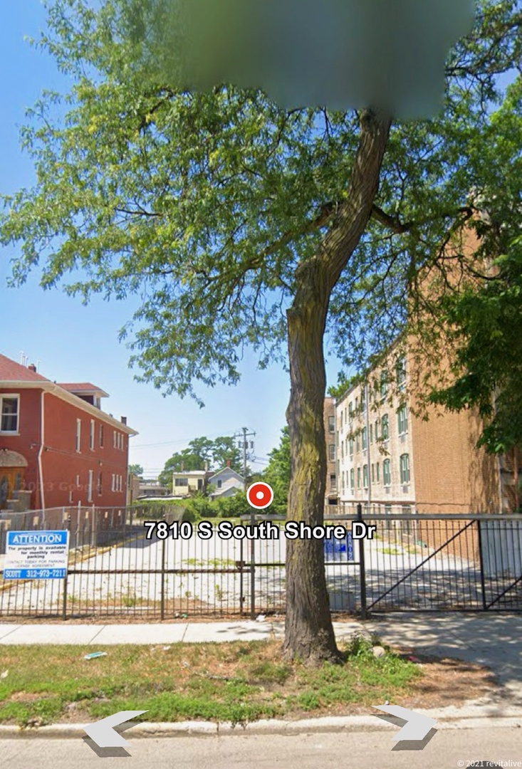 7810 S South Shore Drive, Chicago, IL 60649