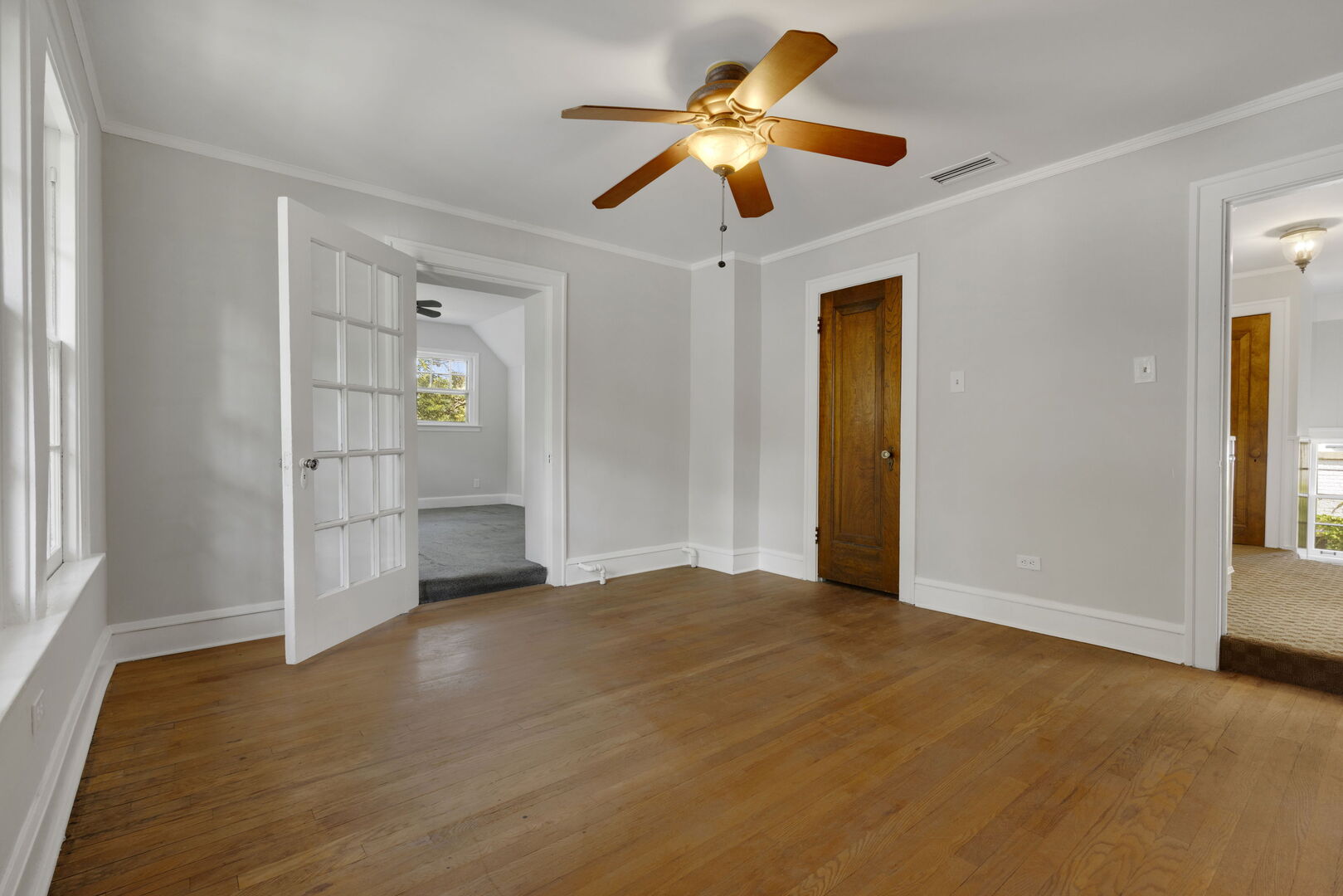 3838 Johnson Avenue, Western Springs, IL 60558