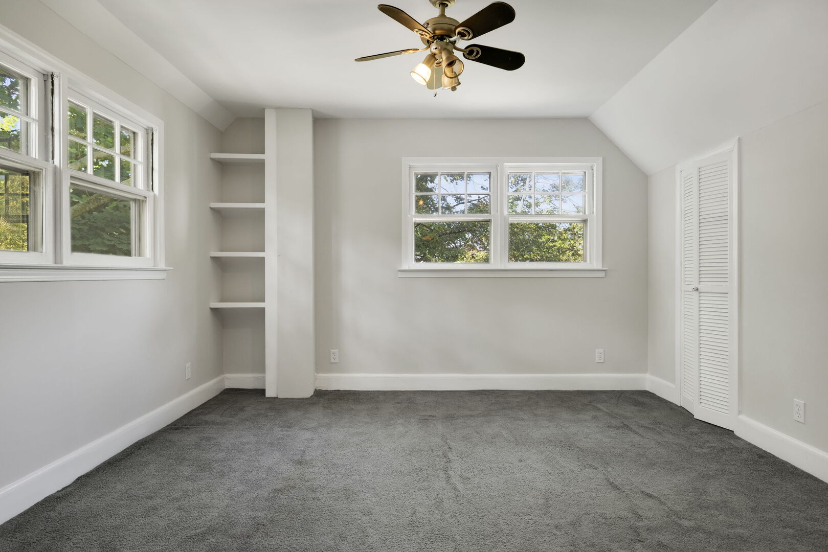3838 Johnson Avenue, Western Springs, IL 60558