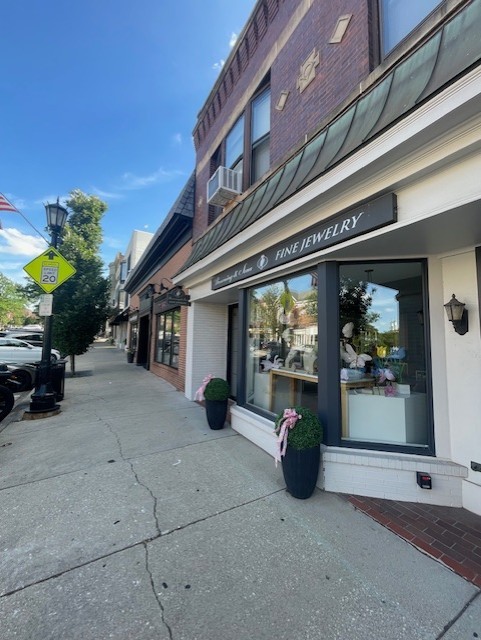 50 S Washington Street #202, Hinsdale, IL 60521