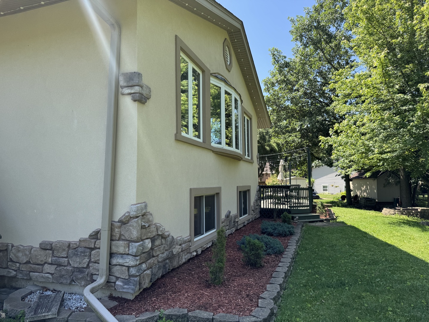 7004 Roberts Drive, Woodridge, IL 60517