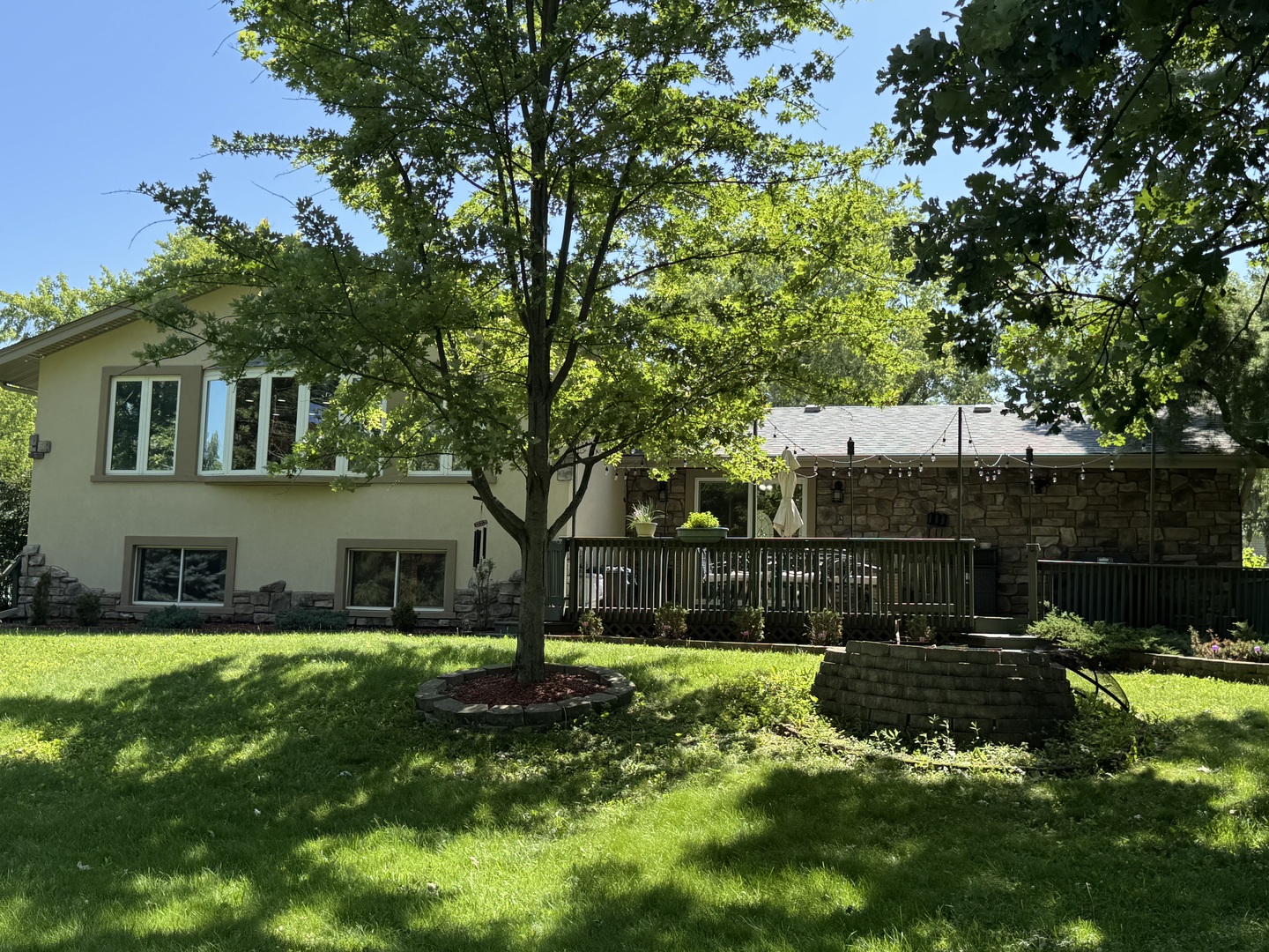 7004 Roberts Drive, Woodridge, IL 60517