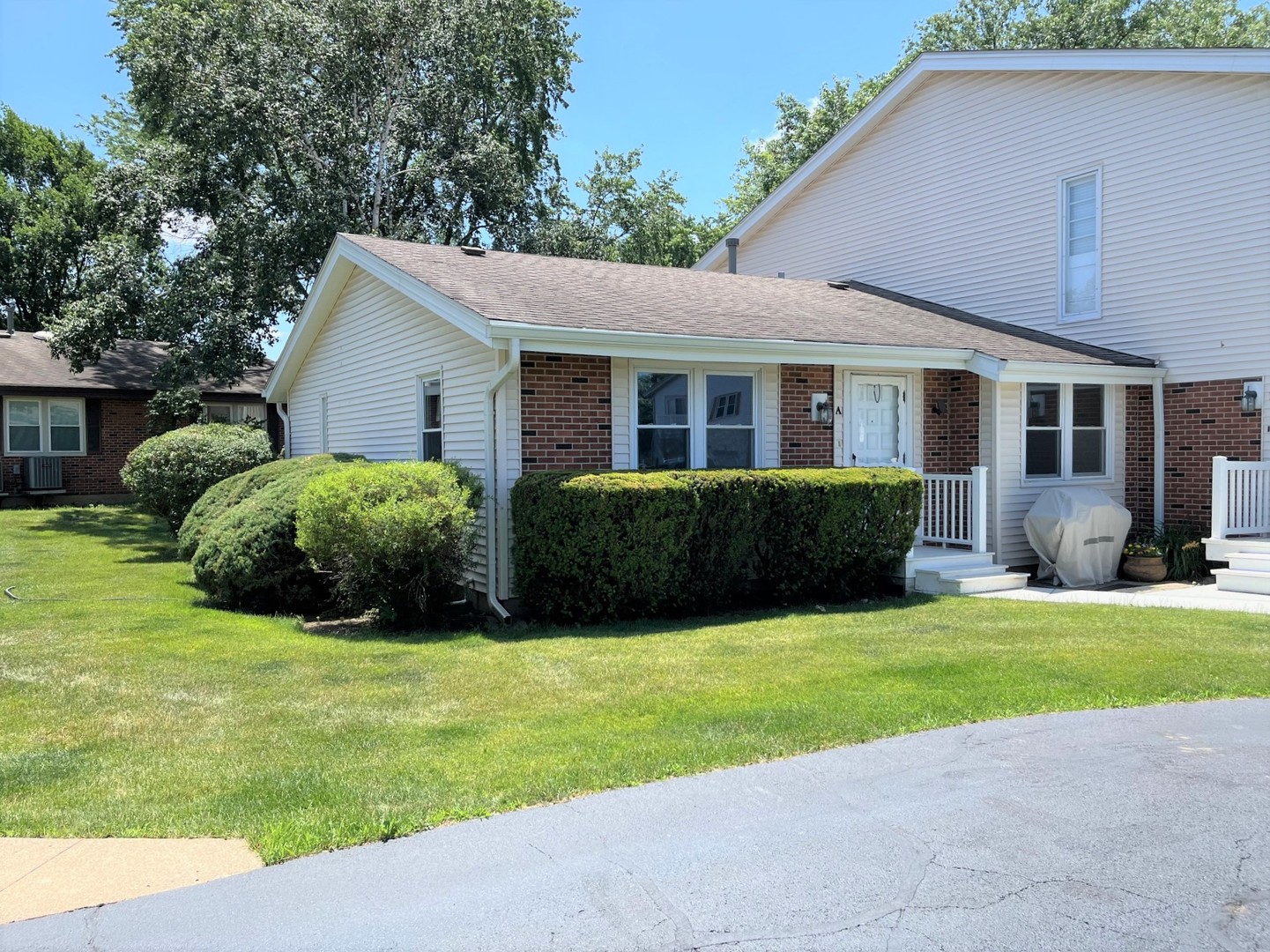 311 Northwestern Court #A, Bloomingdale, IL 60108