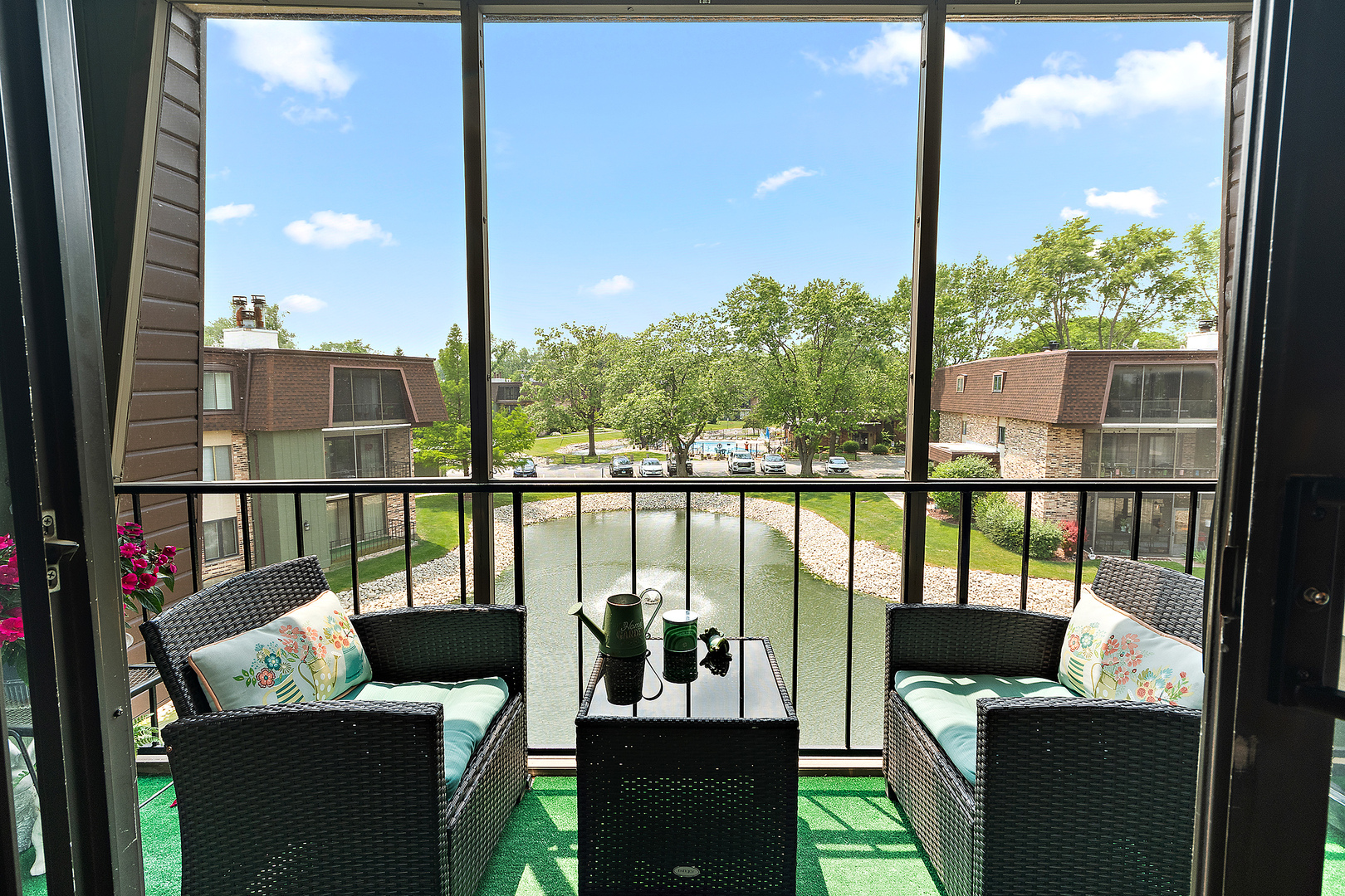 11138 Center Road #E22, Palos Hills, IL 60465