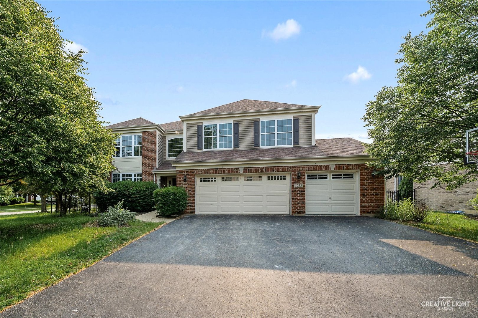 1938 Barrington Avenue, Bolingbrook, IL 60490