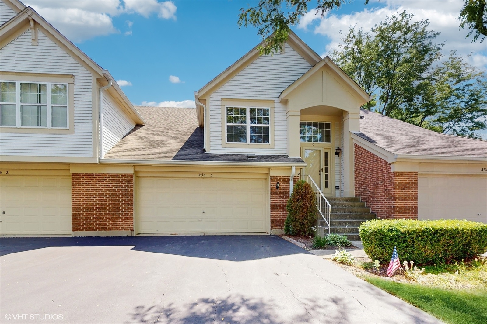 434 Cromwell Circle #3, Bartlett, IL 60103