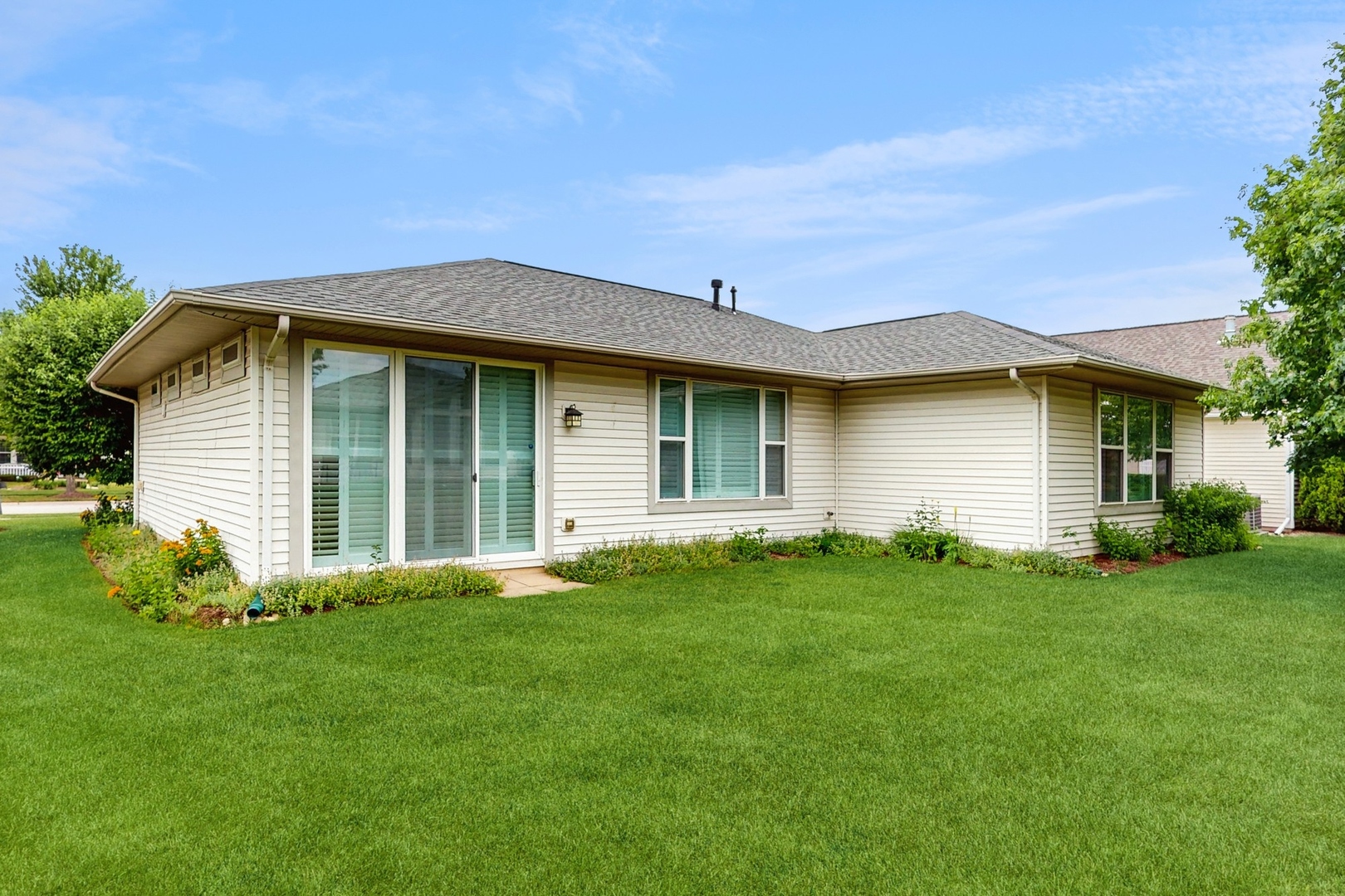 12214 Plum Grove Road, Huntley, IL 60142