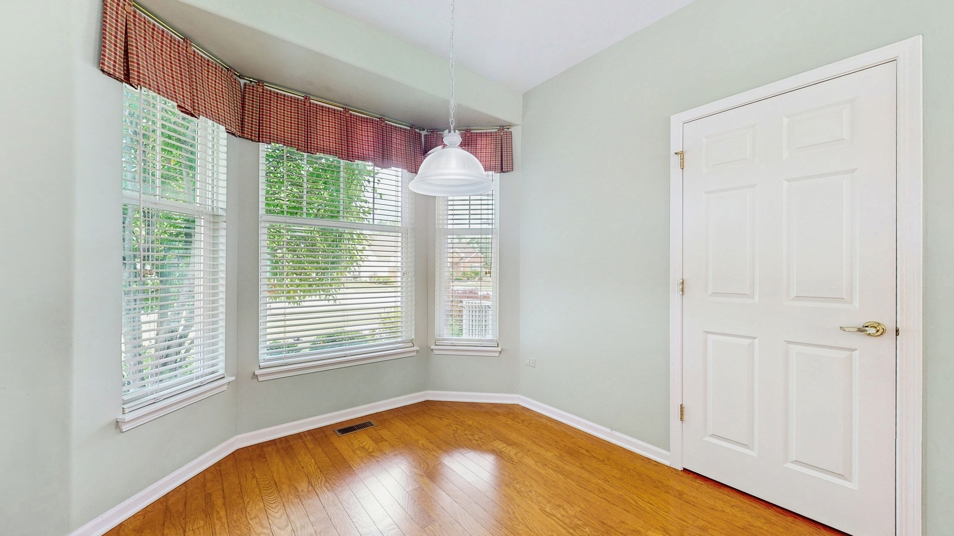 12214 Plum Grove Road, Huntley, IL 60142
