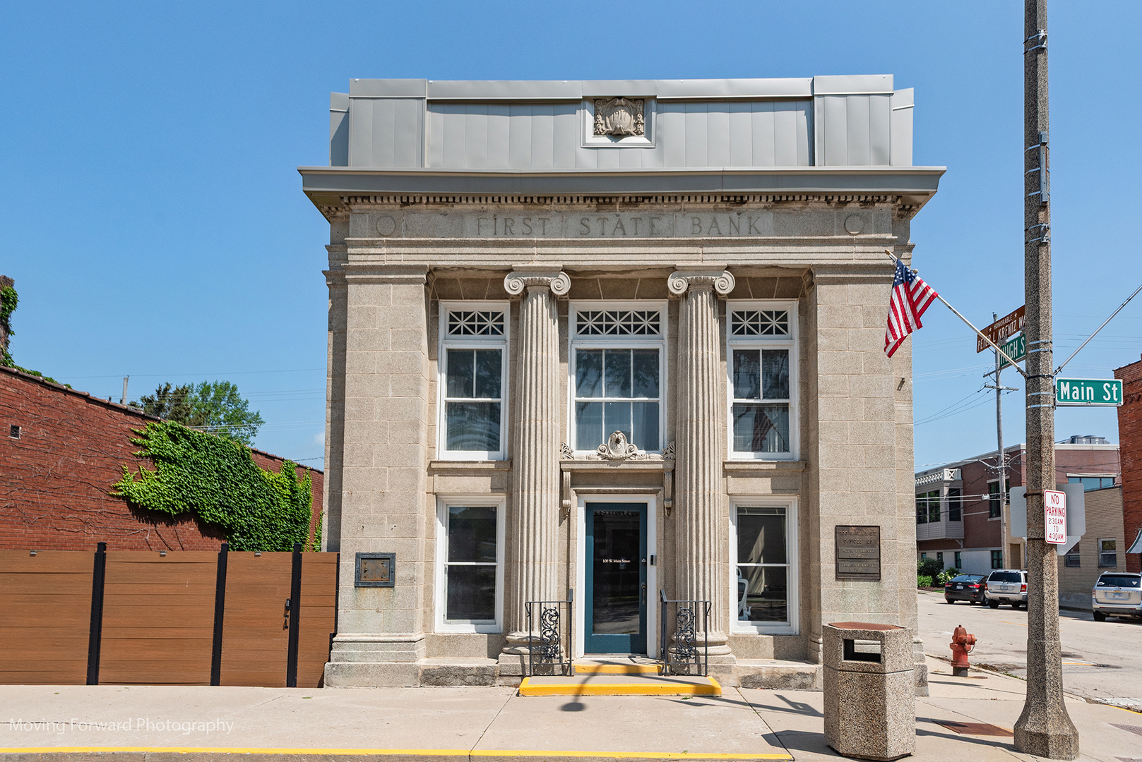 100 W Main Street, Plano, IL 60545