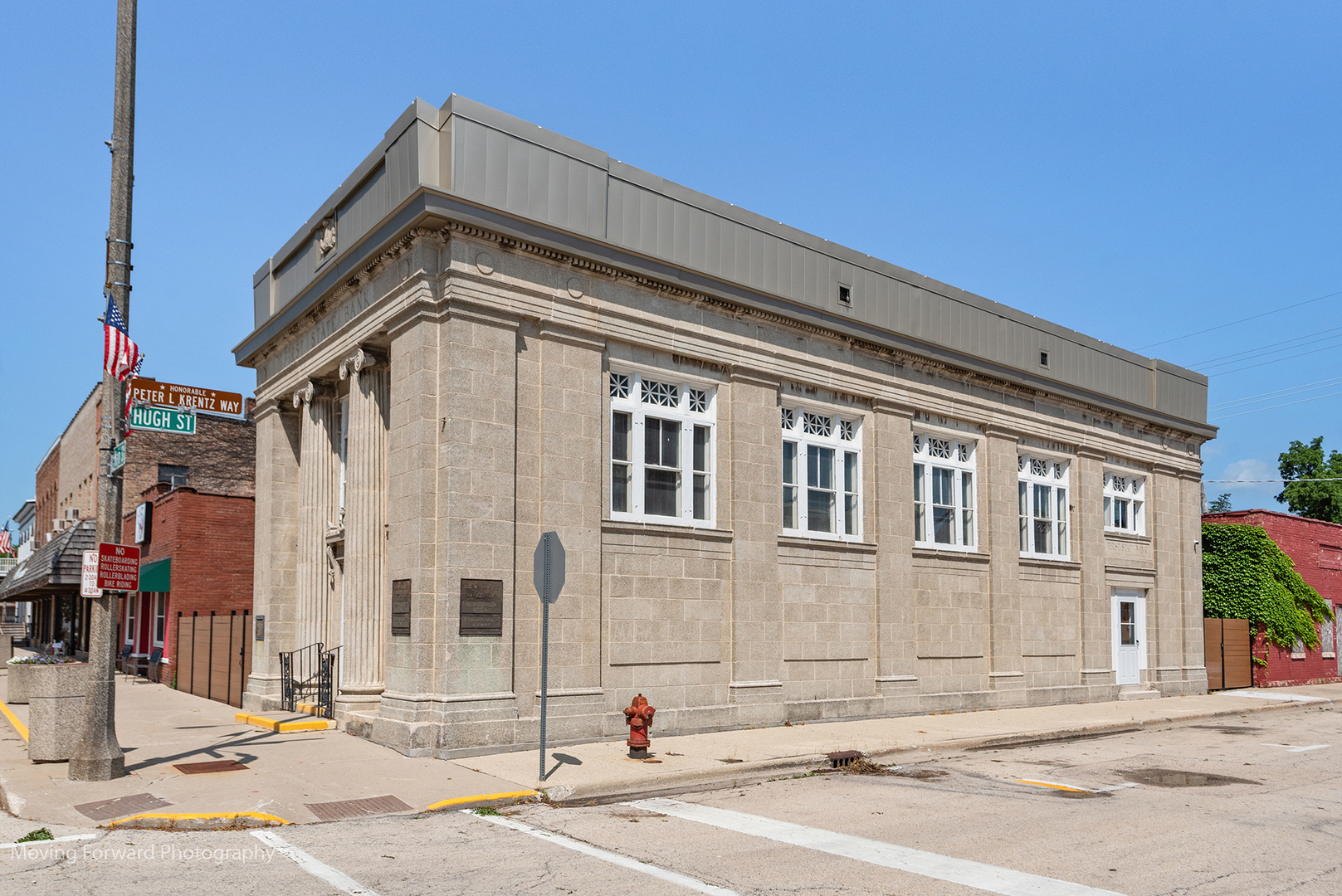 100 W Main Street, Plano, IL 60545