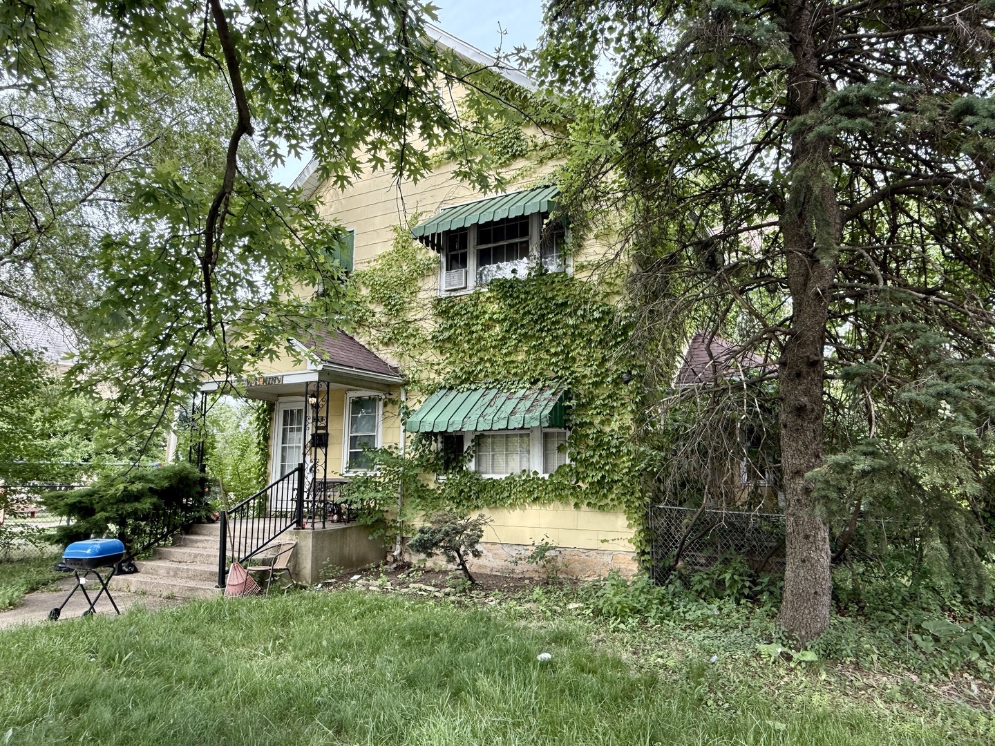 376 N Hickory Street, Joliet, IL 60435