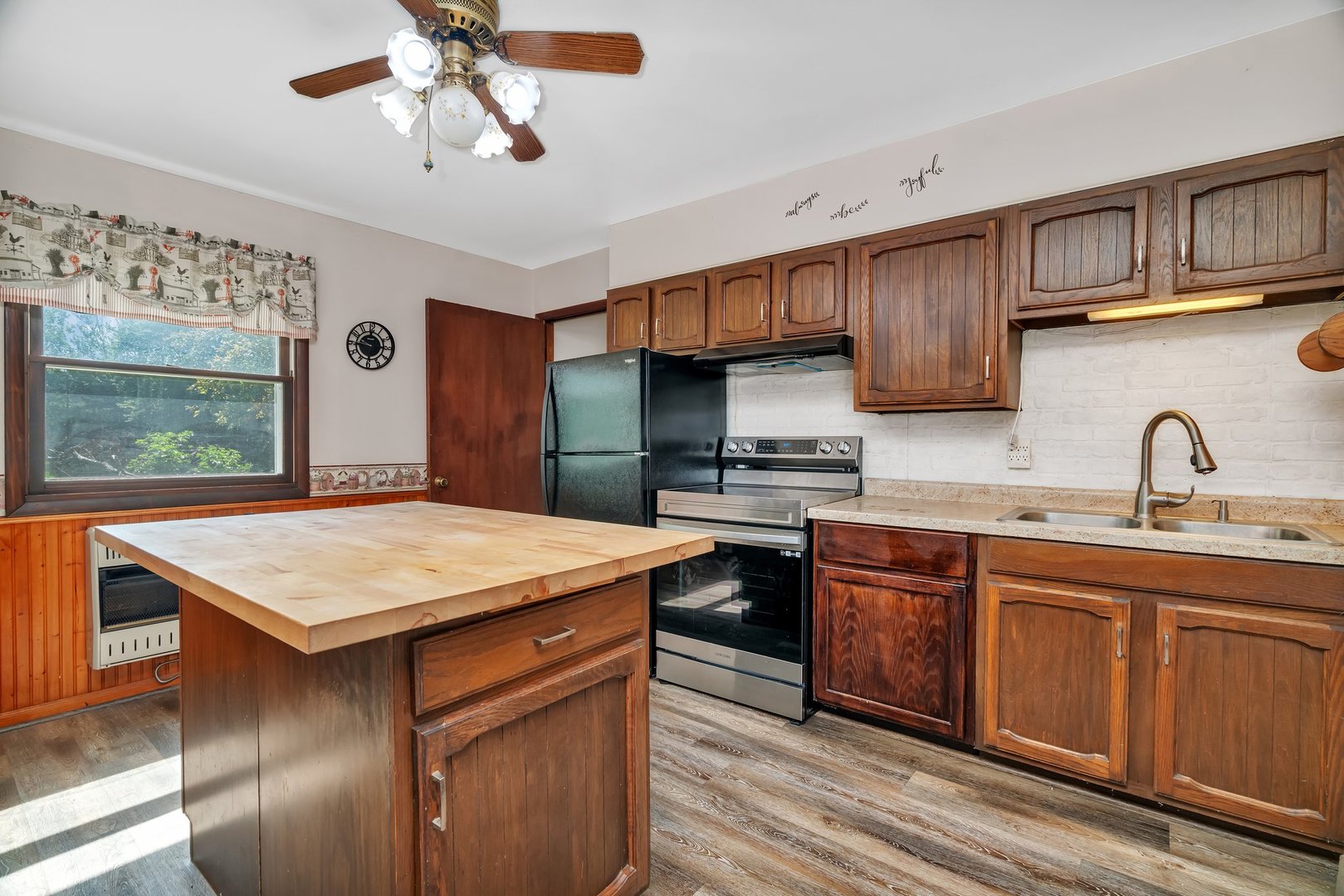 33049 S Symerton Road, Wilmington, IL 60481