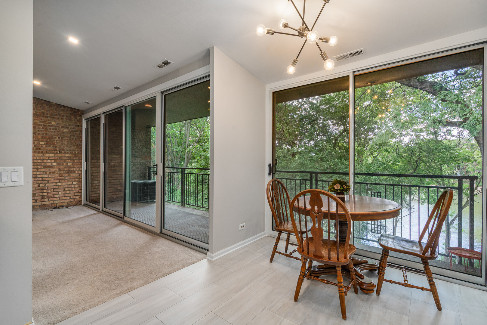 6021 Forest View Road #2C, Lisle, IL 60532