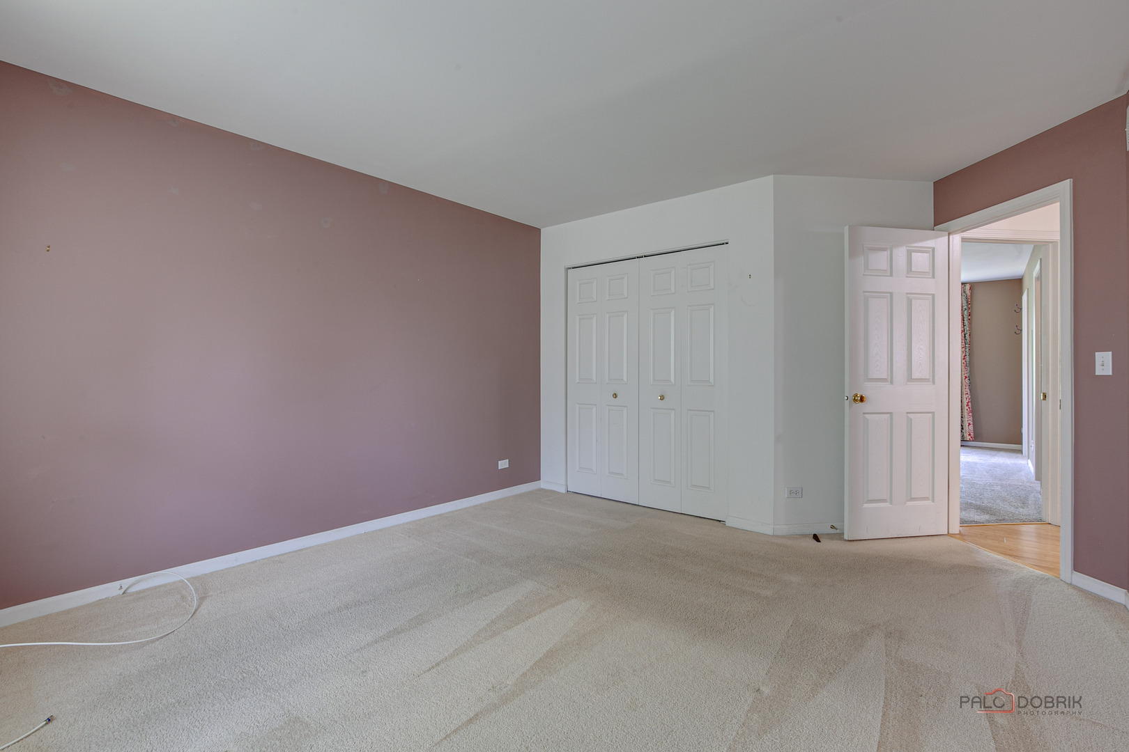 120 W Tall Oak Drive, Hainesville, IL 60073