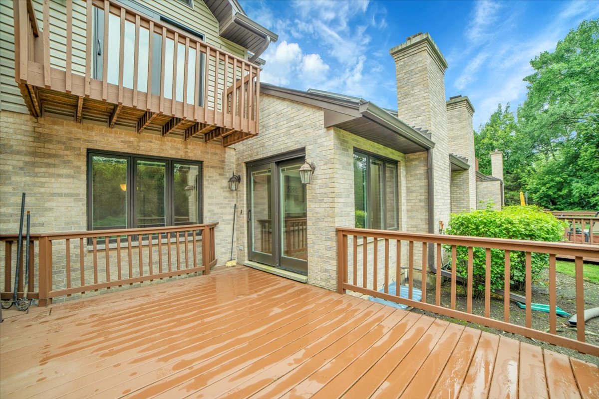 2143 N Juniper Lane, Arlington Heights, IL 60004