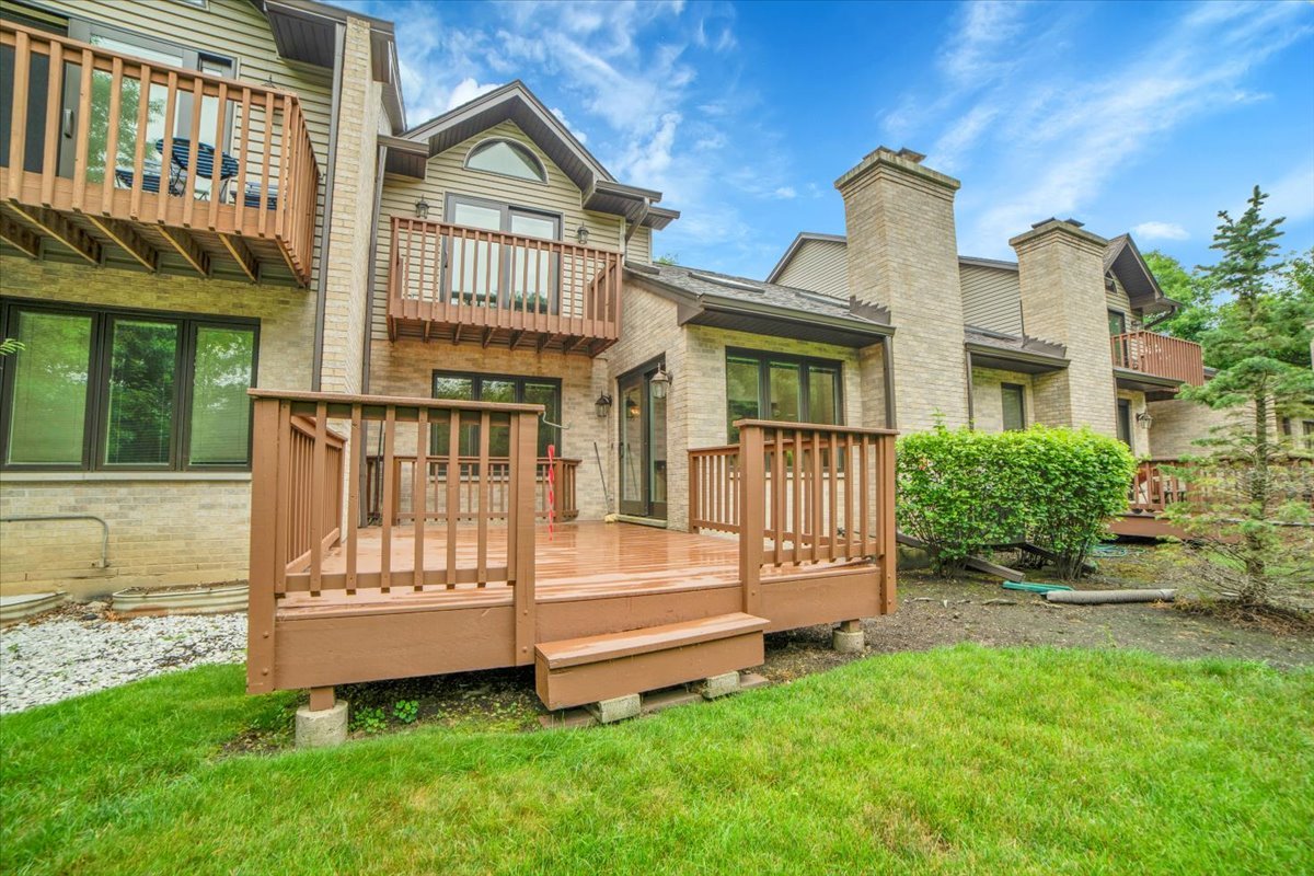 2143 N Juniper Lane, Arlington Heights, IL 60004