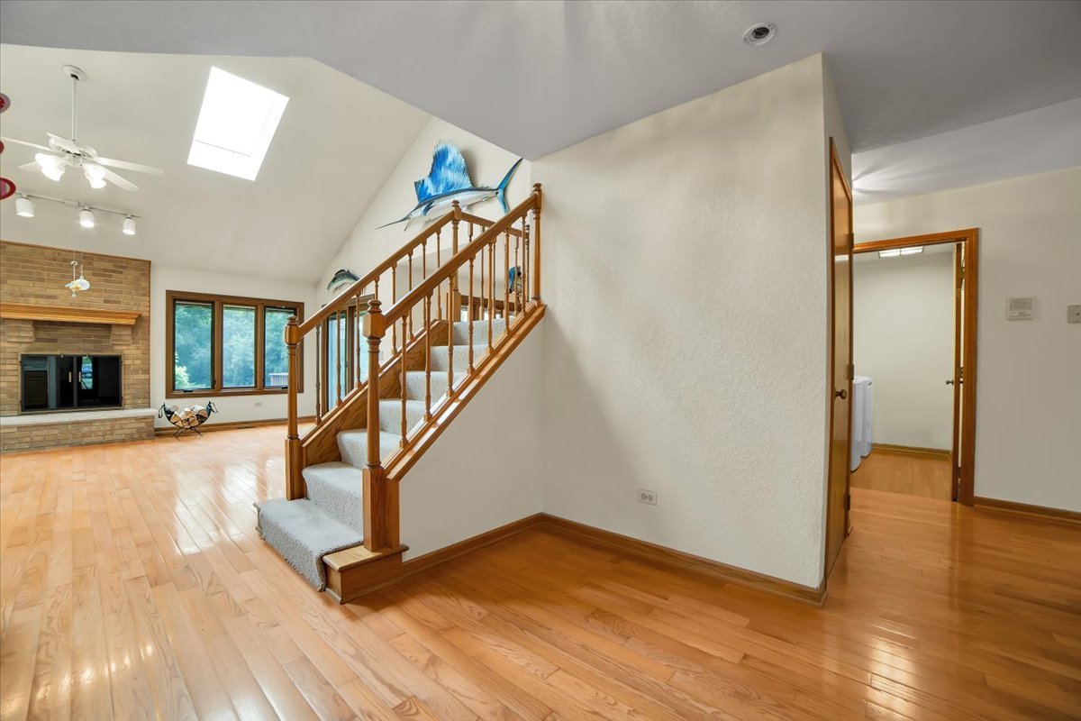 2143 N Juniper Lane, Arlington Heights, IL 60004
