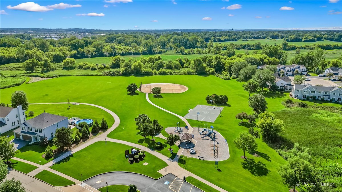 11820 Blue Bayou Drive, Huntley, IL 60142