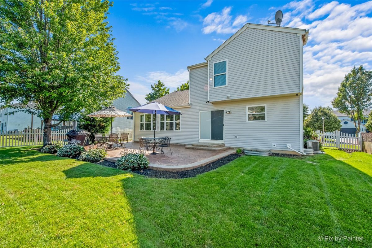 11820 Blue Bayou Drive, Huntley, IL 60142