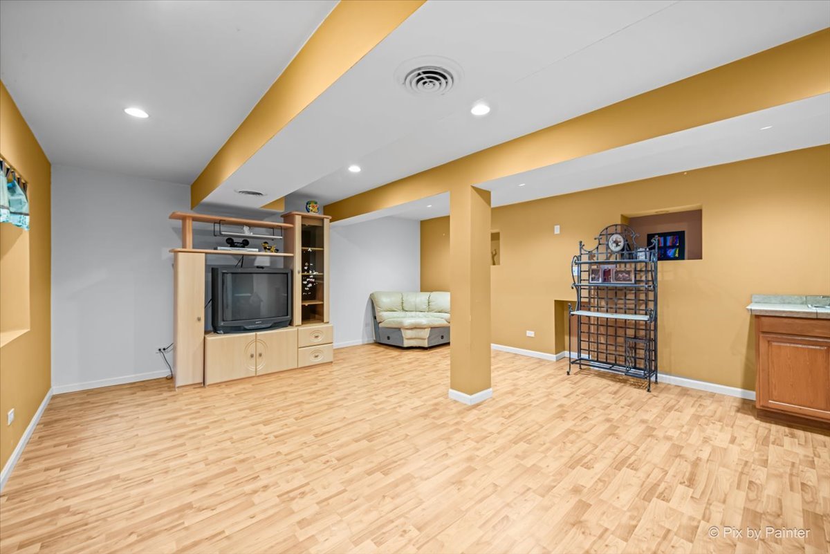 11820 Blue Bayou Drive, Huntley, IL 60142