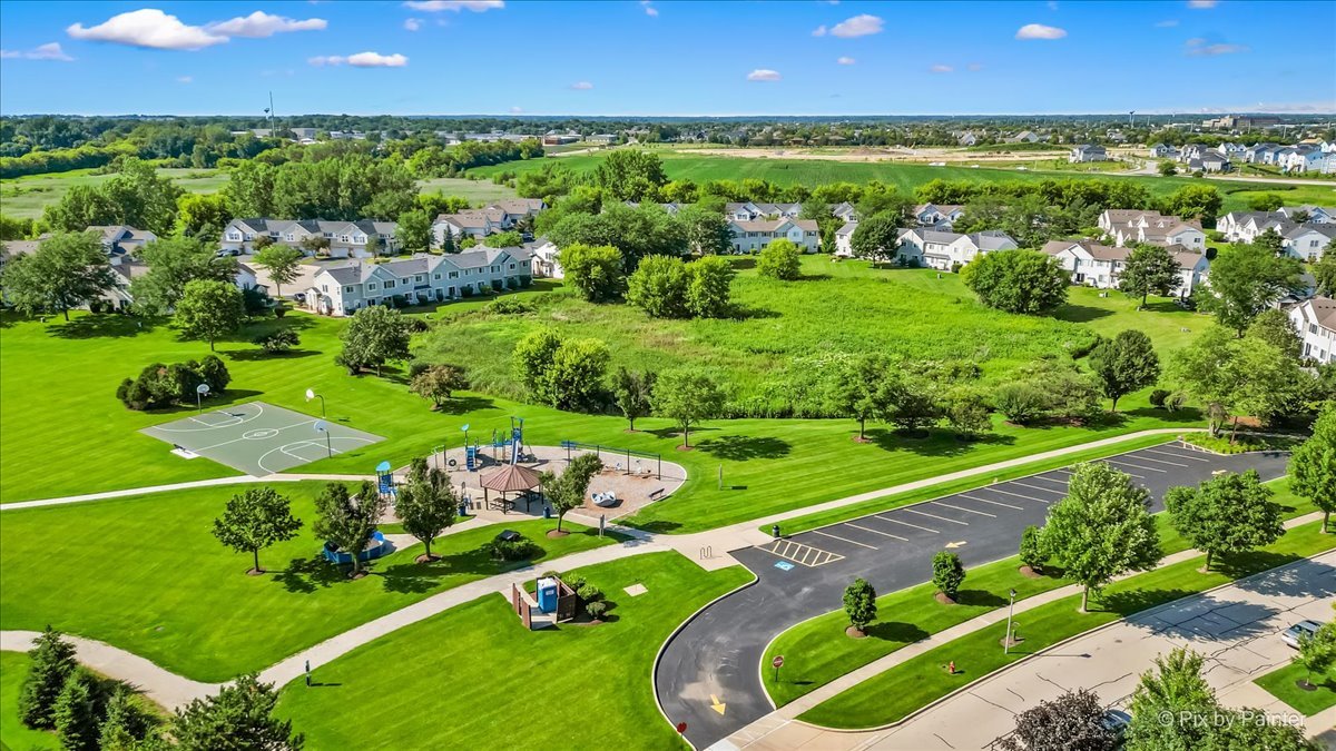 11820 Blue Bayou Drive, Huntley, IL 60142