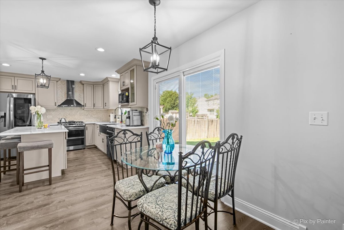 11820 Blue Bayou Drive, Huntley, IL 60142