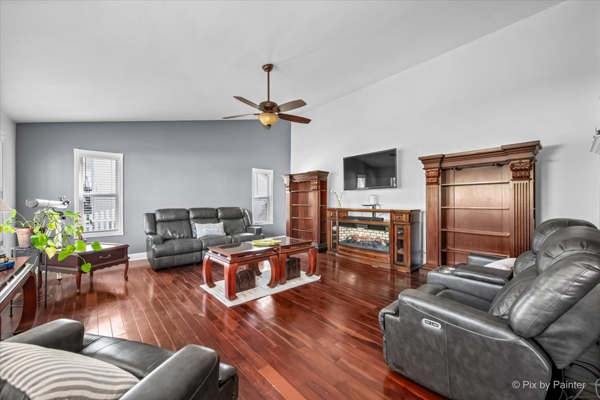11820 Blue Bayou Drive, Huntley, IL 60142
