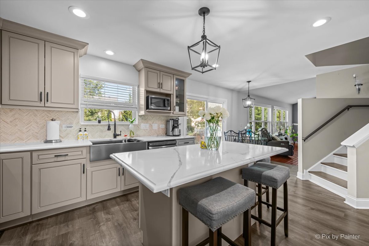 11820 Blue Bayou Drive, Huntley, IL 60142