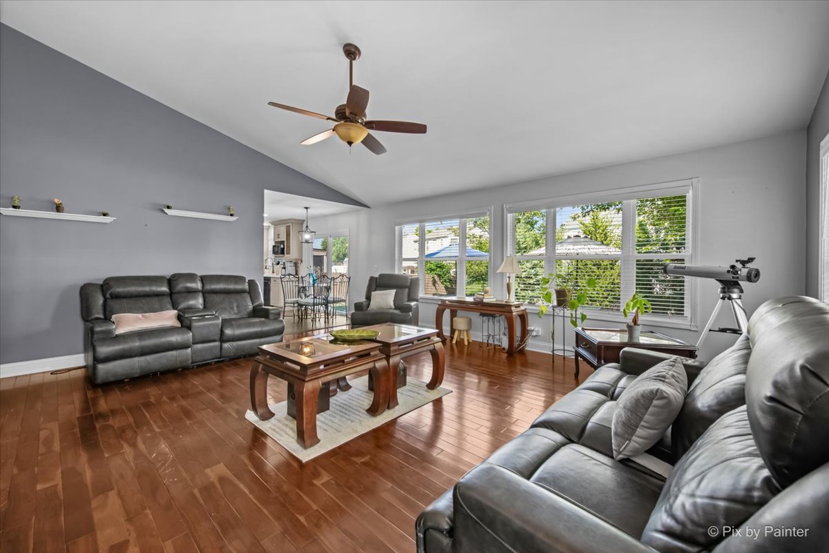11820 Blue Bayou Drive, Huntley, IL 60142