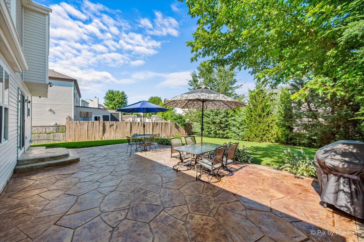 11820 Blue Bayou Drive, Huntley, IL 60142