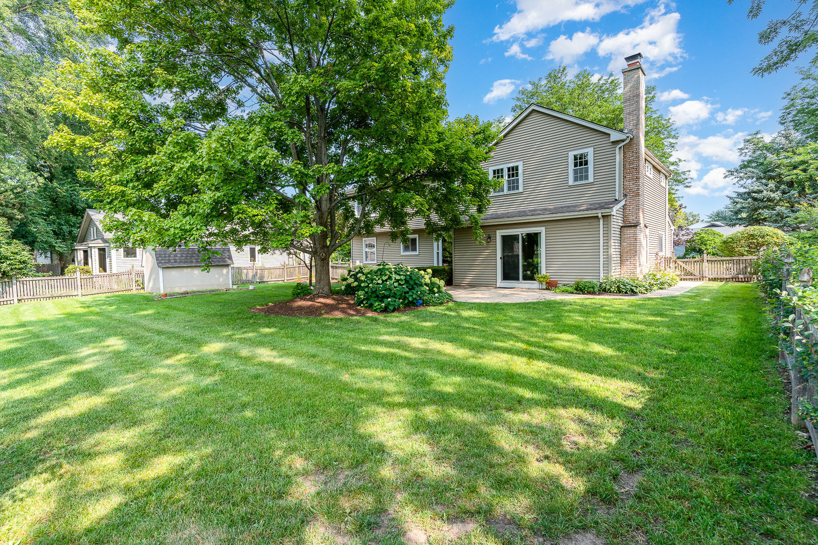 1334 Wilshire Drive, Naperville, IL 60540