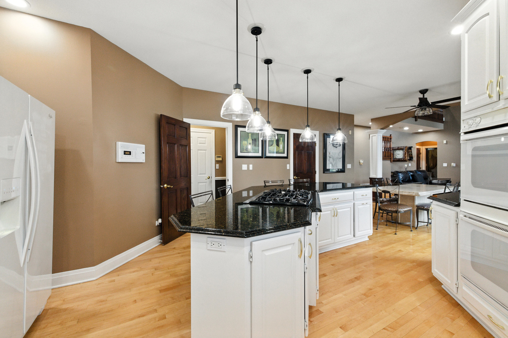 7n399 Homeward Glen Drive, St. Charles, IL 60175