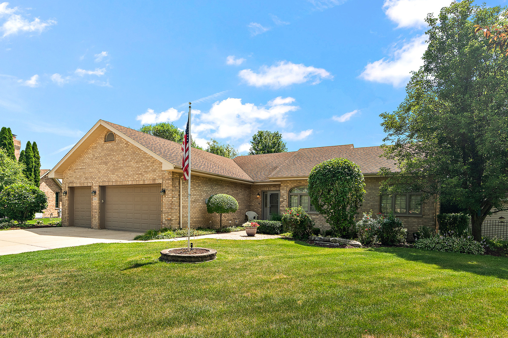 11981 Camelot Avenue, Mokena, IL 60448