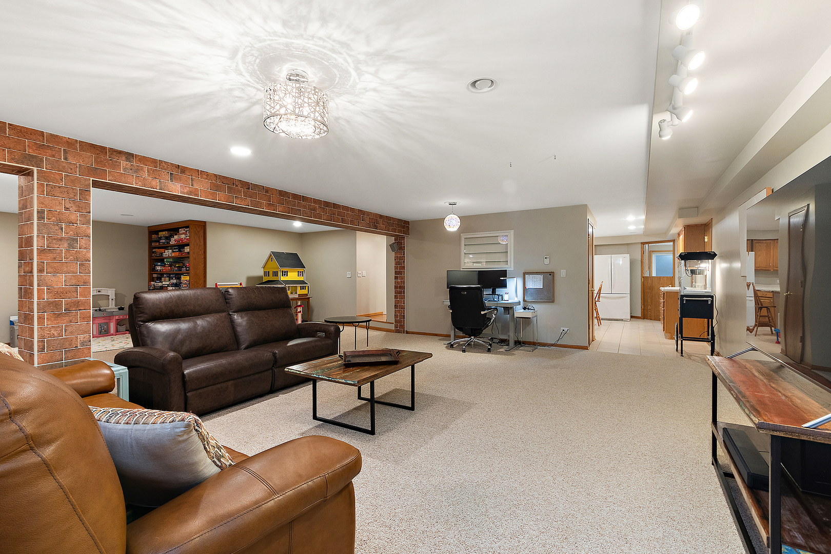 11981 Camelot Avenue, Mokena, IL 60448