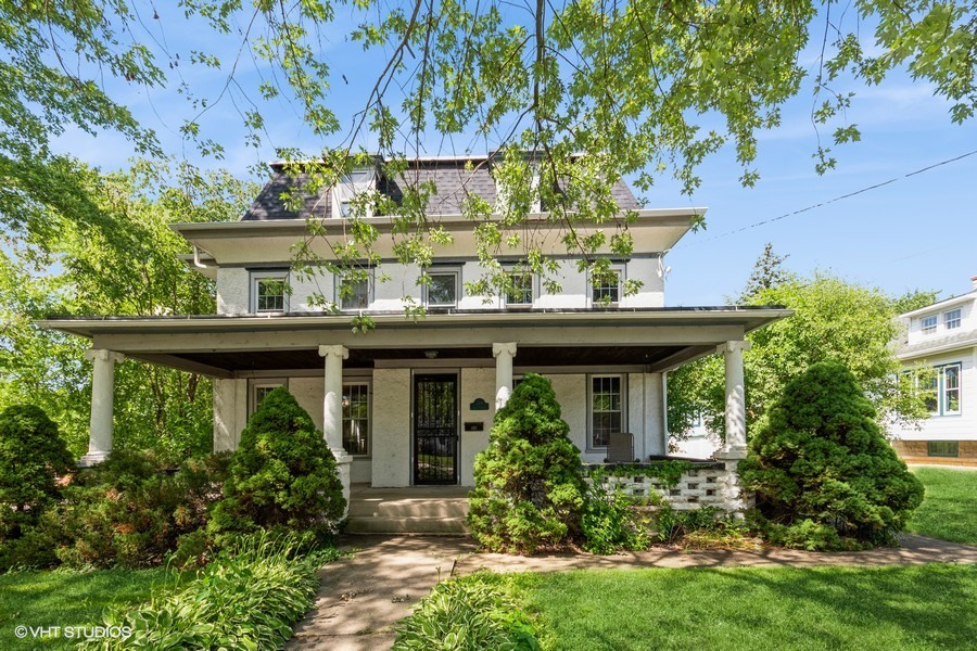 204 E 5th Street, Lockport, IL 60441