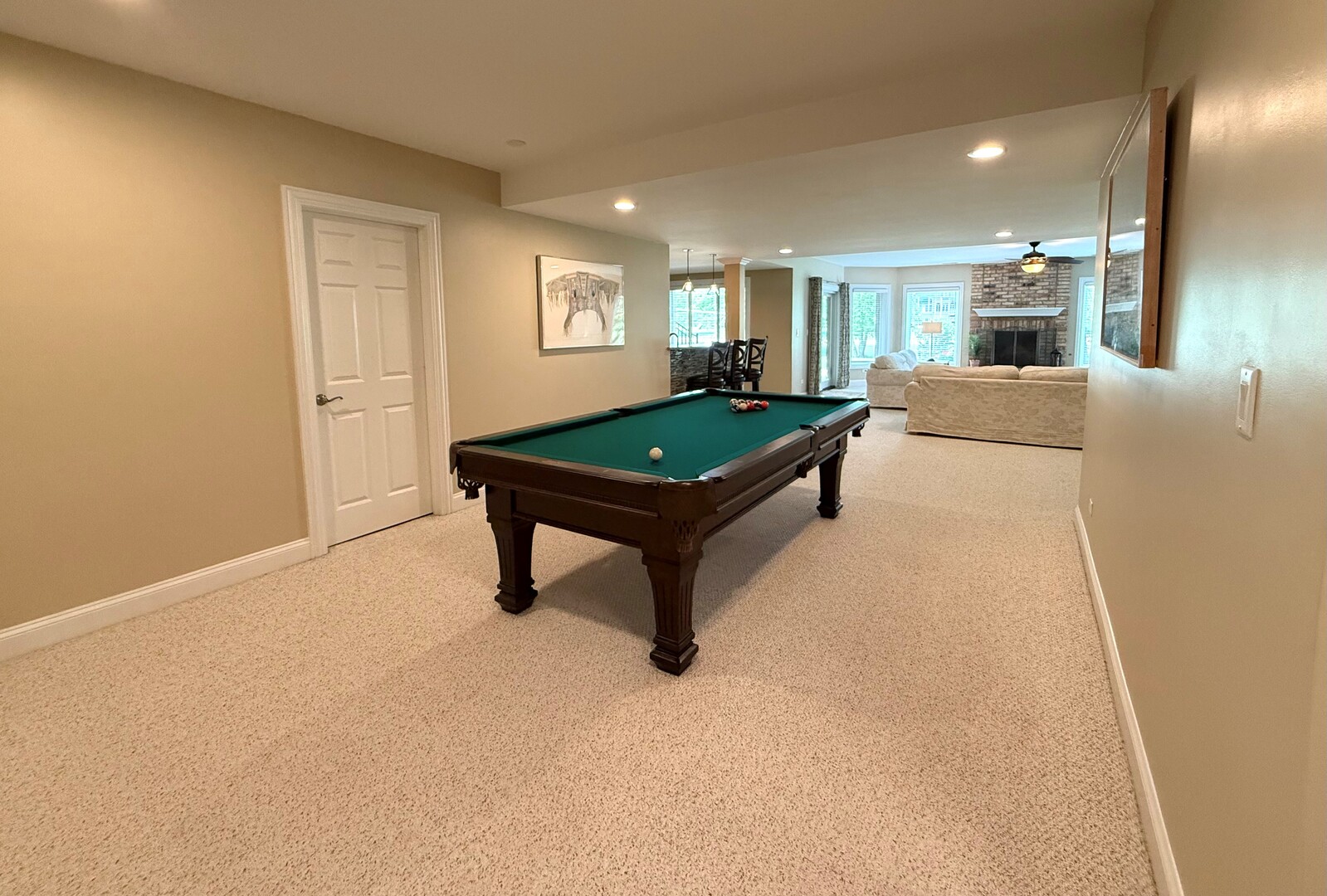 14590 S Somerset Circle, Green Oaks, IL 60048