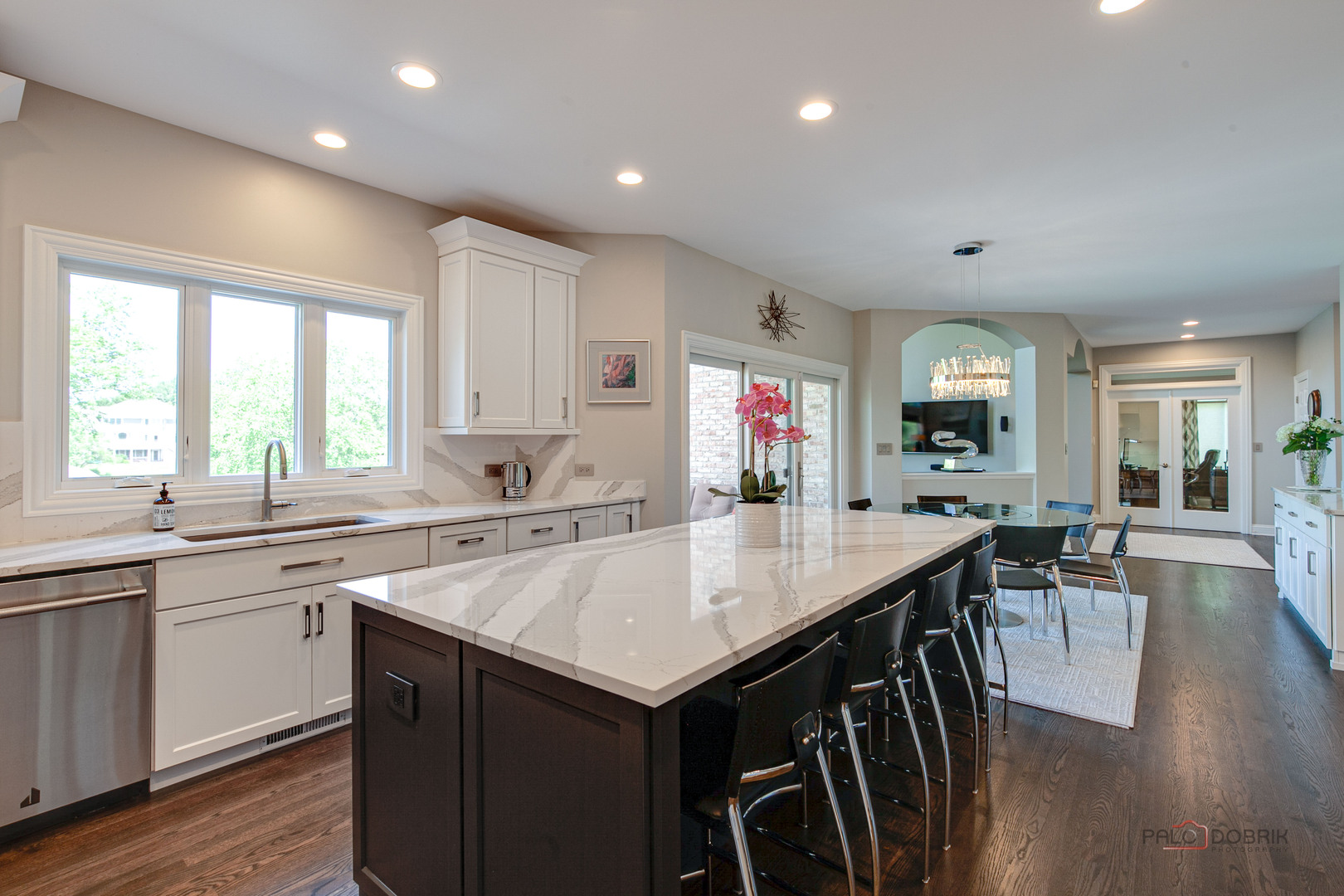 14590 S Somerset Circle, Green Oaks, IL 60048