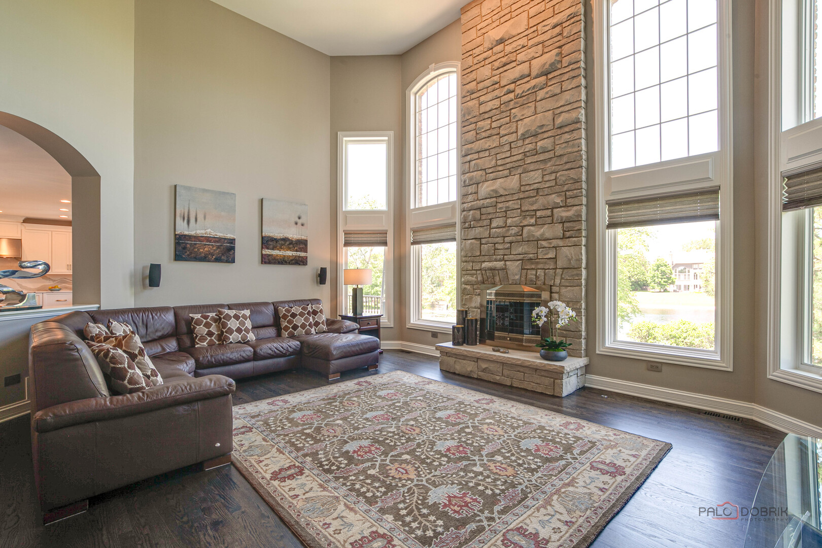 14590 S Somerset Circle, Green Oaks, IL 60048