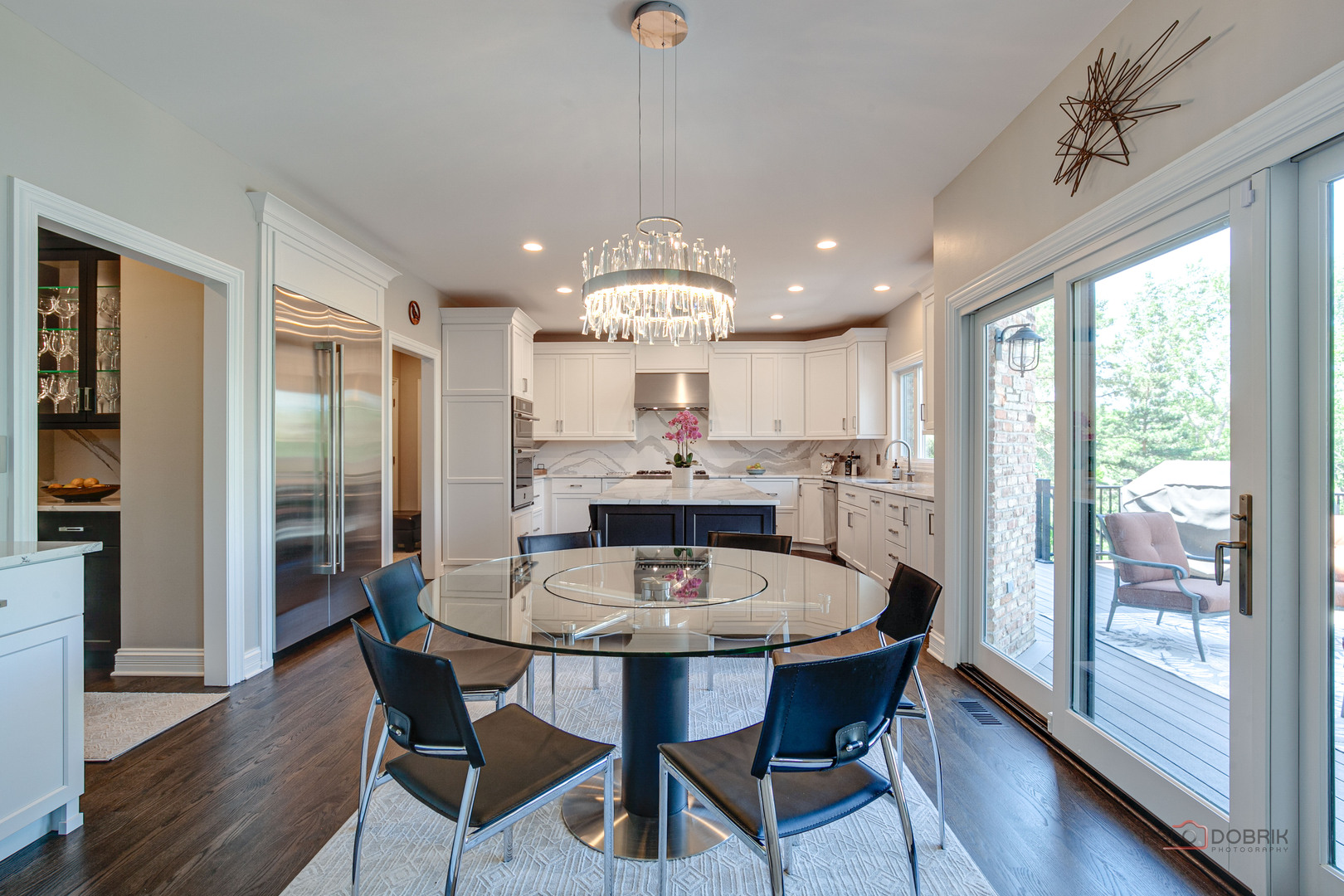 14590 S Somerset Circle, Green Oaks, IL 60048