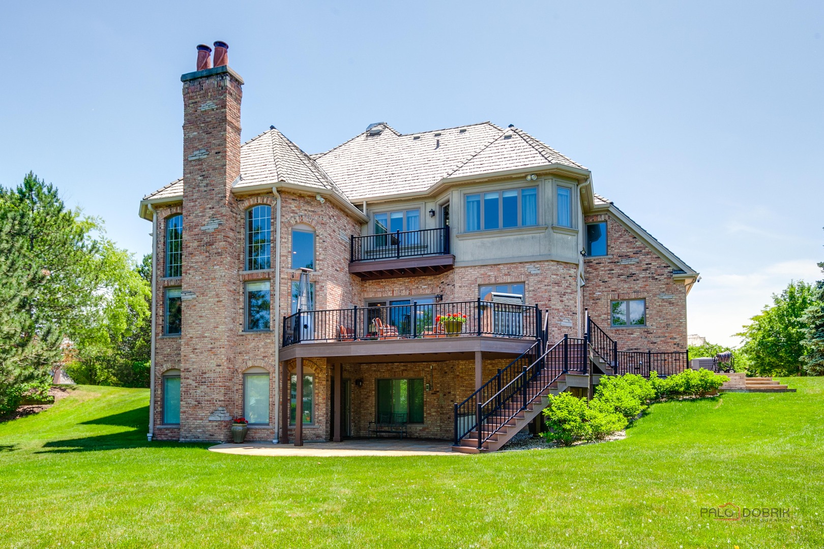 14590 S Somerset Circle, Green Oaks, IL 60048
