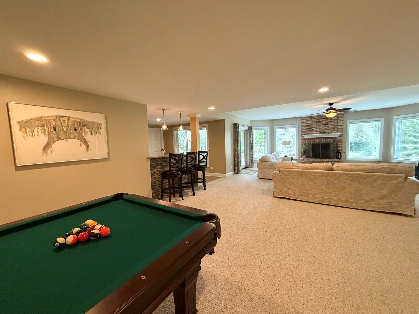 14590 S Somerset Circle, Green Oaks, IL 60048