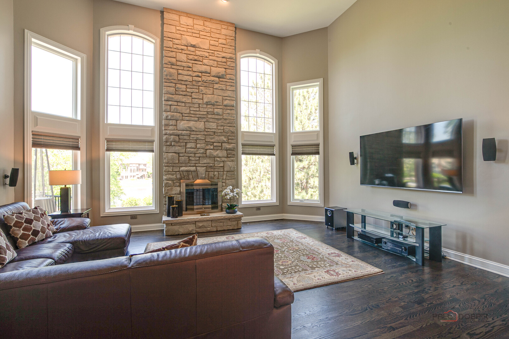 14590 S Somerset Circle, Green Oaks, IL 60048