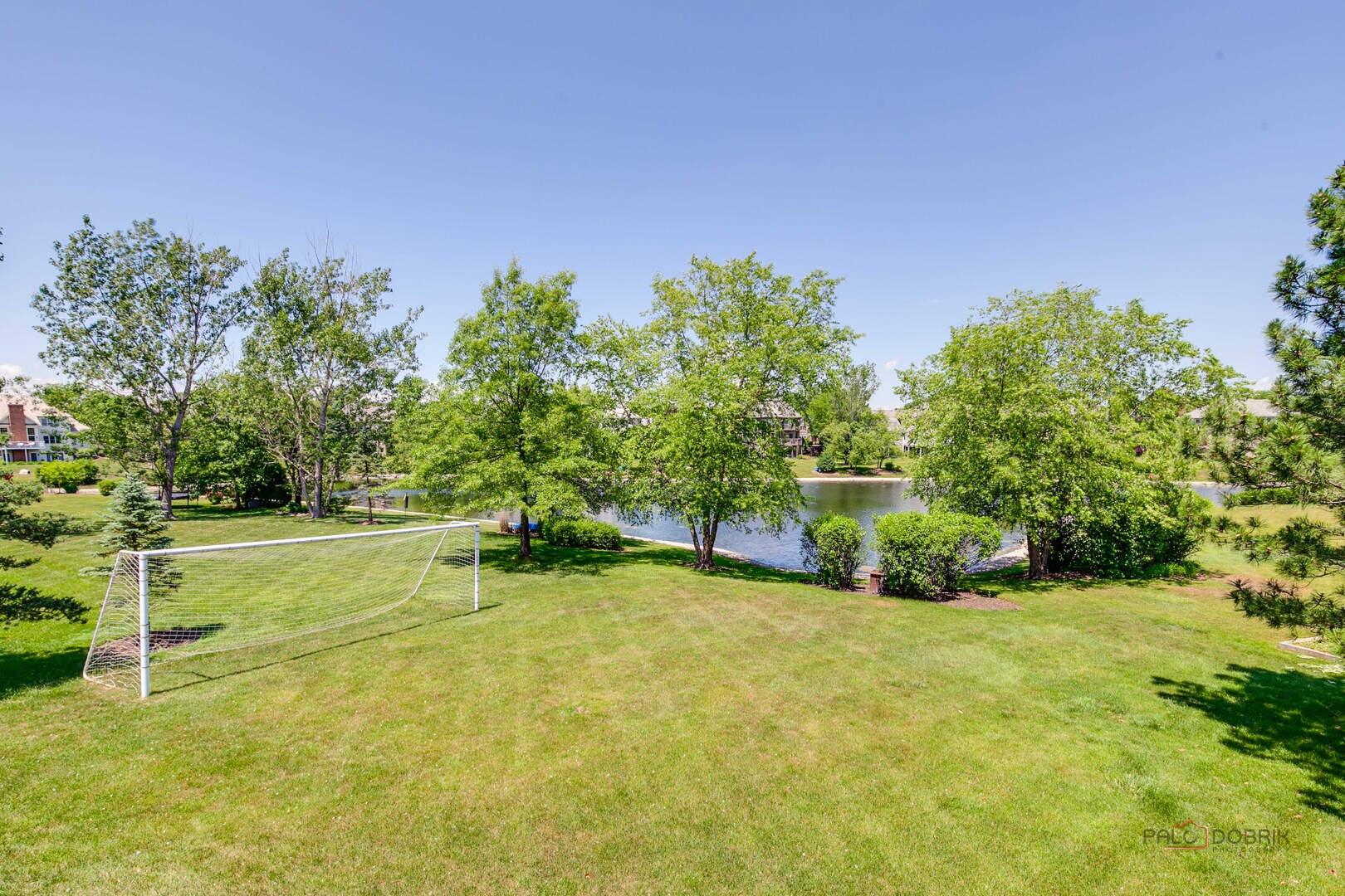 14590 S Somerset Circle, Green Oaks, IL 60048